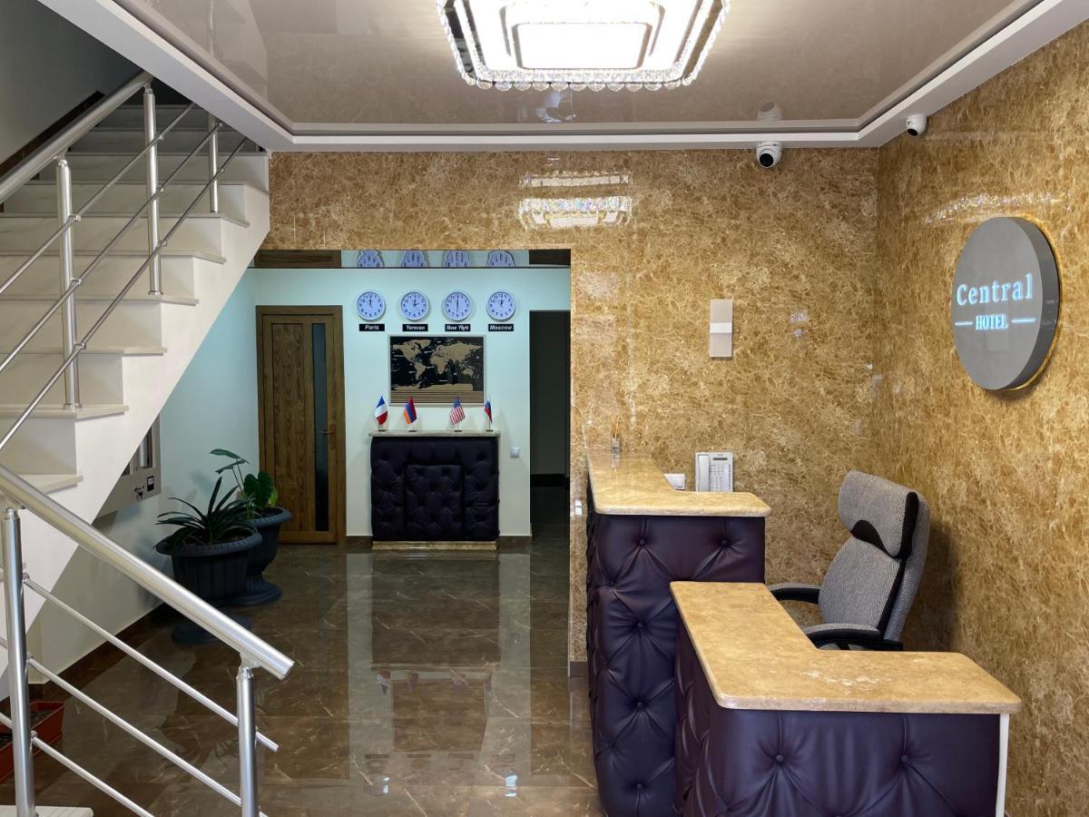 Central Hotel Гюмри Экстерьер фото